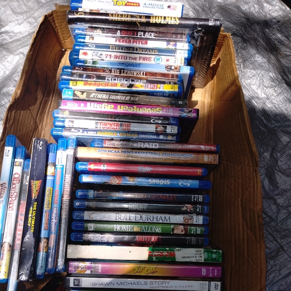 30 Blu Ray Lot for sale Comedy Horror Kids Sports...35 DVDs all together